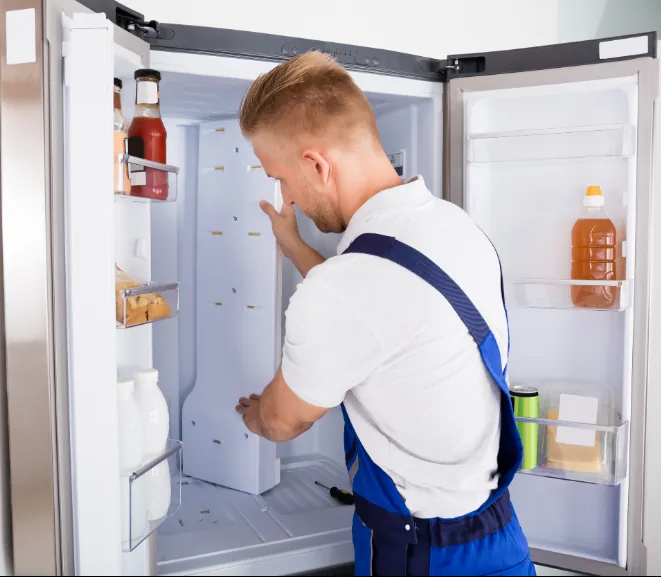 Técnico da VAREON Service em atendimento domiciliar